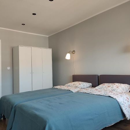 Apartament Z Widokiem Na Miasto กลีวิตเซ ภายนอก รูปภาพ