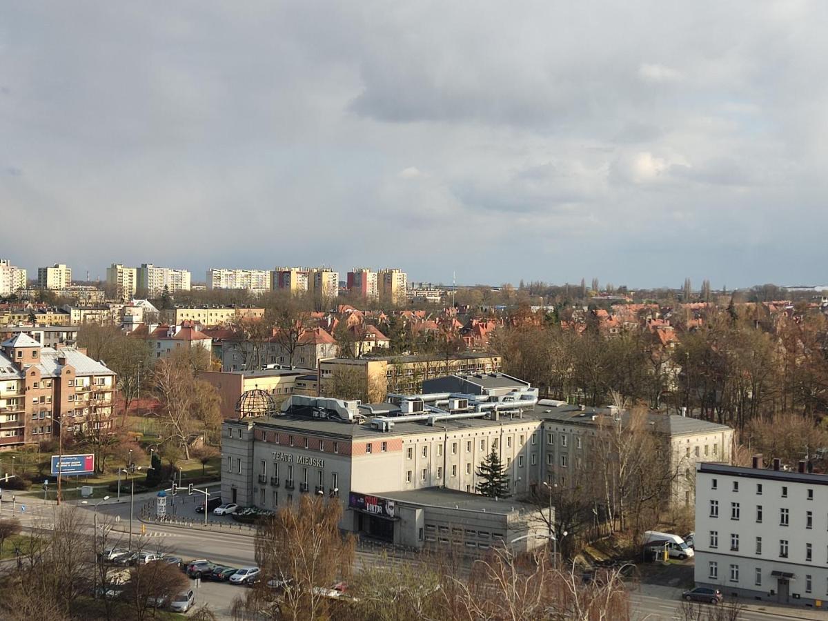 Apartament Z Widokiem Na Miasto กลีวิตเซ ภายนอก รูปภาพ