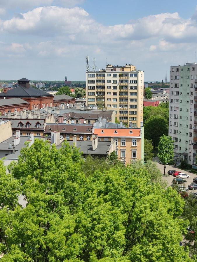 Apartament Z Widokiem Na Miasto กลีวิตเซ ภายนอก รูปภาพ