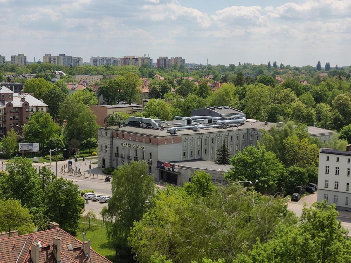 Apartament Z Widokiem Na Miasto กลีวิตเซ ภายนอก รูปภาพ